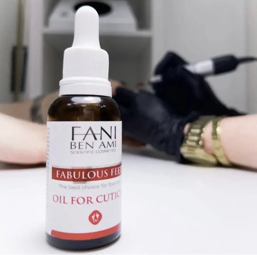 Маникюр в Сочи